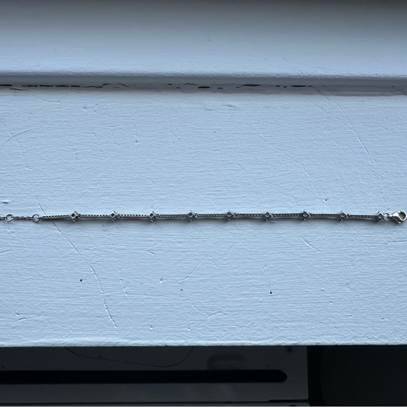 Pandora Pave Bar Bracelet - Picture 5 of 9